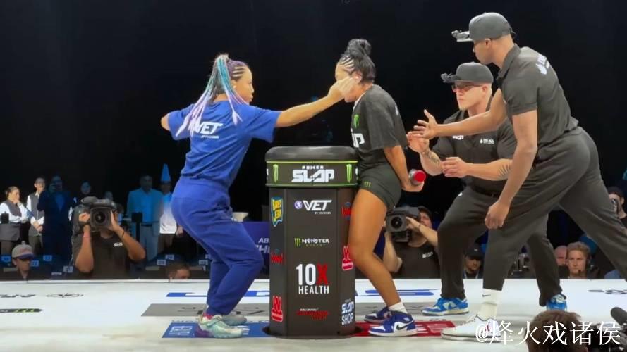 中国女孩参加世界扇耳光大赛,“他们觉得我是傻瓜” 中国女孩参加世界扇耳光大赛,“他们觉得我是傻瓜”